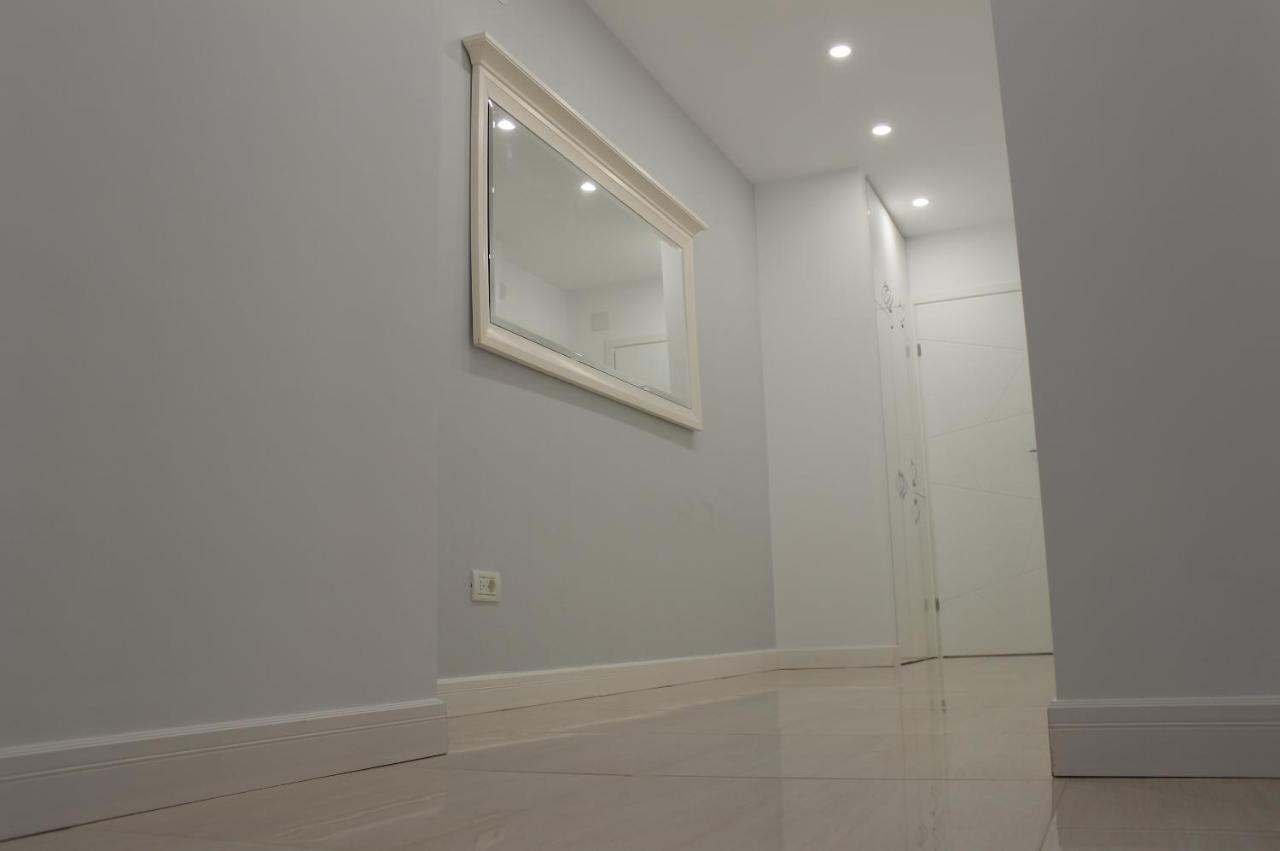 Luxury City Center Apartment - Romana Bukarest Exterior foto