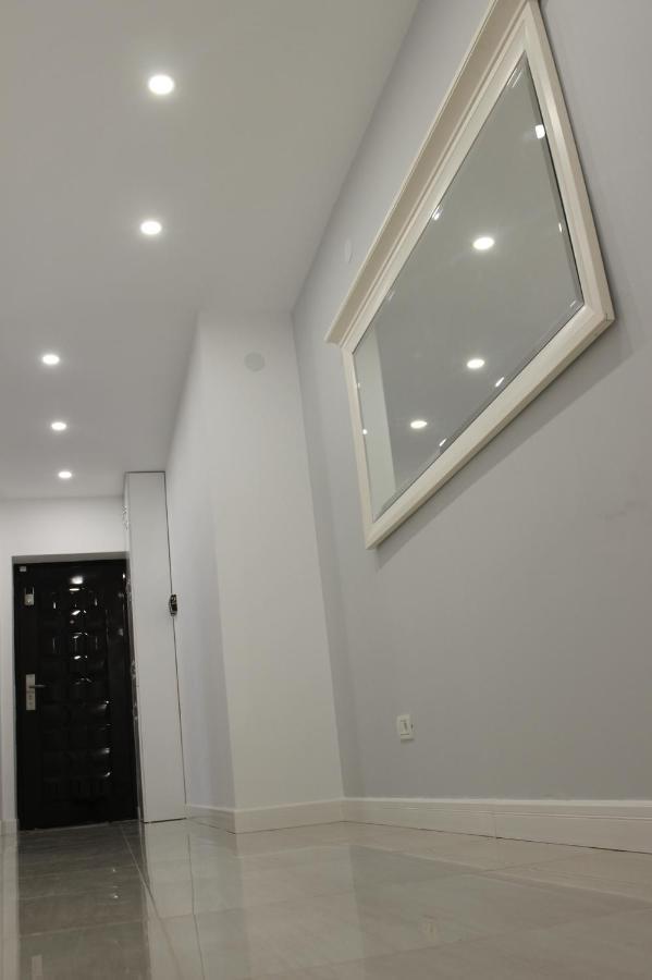 Luxury City Center Apartment - Romana Bukarest Exterior foto